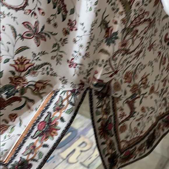 Max Studio coverup - Picture 5 of 6